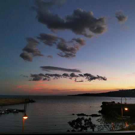 B&B La Spiaggetta Di Stazzo Acireale Exterior photo