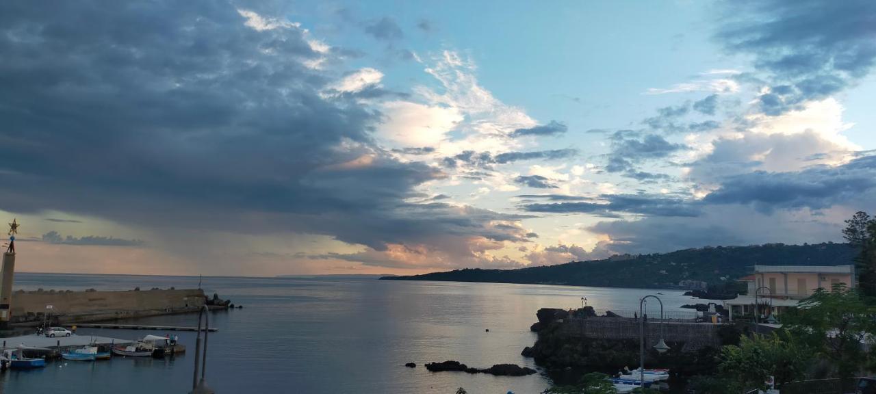 B&B La Spiaggetta Di Stazzo Acireale Exterior photo