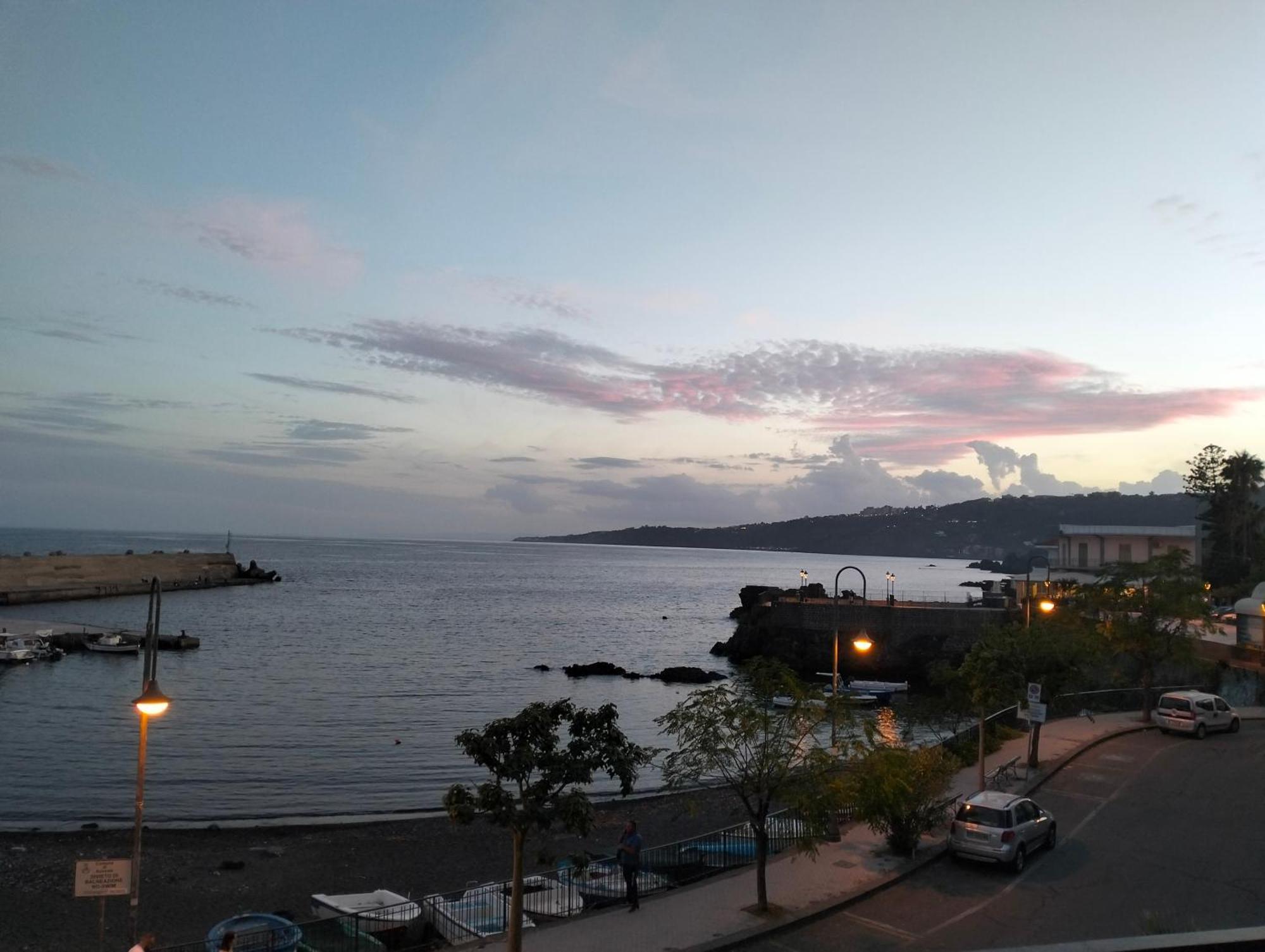 B&B La Spiaggetta Di Stazzo Acireale Exterior photo