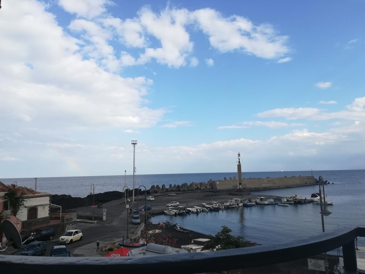 B&B La Spiaggetta Di Stazzo Acireale Exterior photo