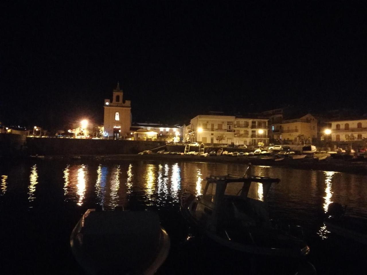 B&B La Spiaggetta Di Stazzo Acireale Exterior photo