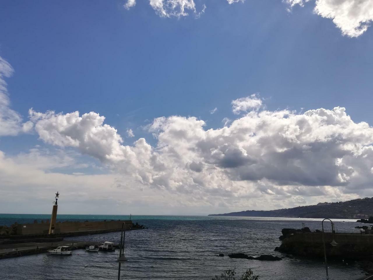B&B La Spiaggetta Di Stazzo Acireale Exterior photo